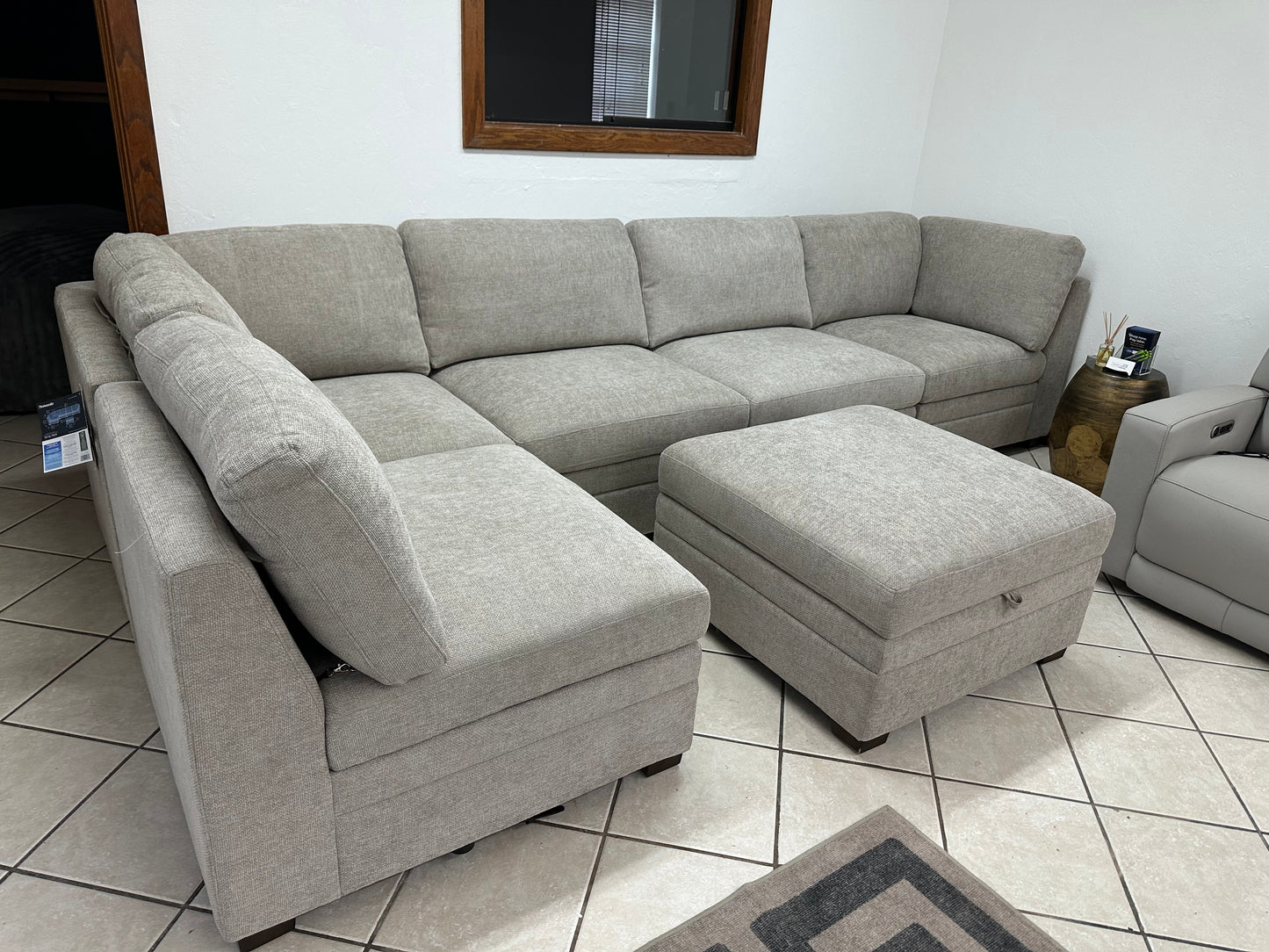 Modular 6 Piece Sectional with Storage Ottoman