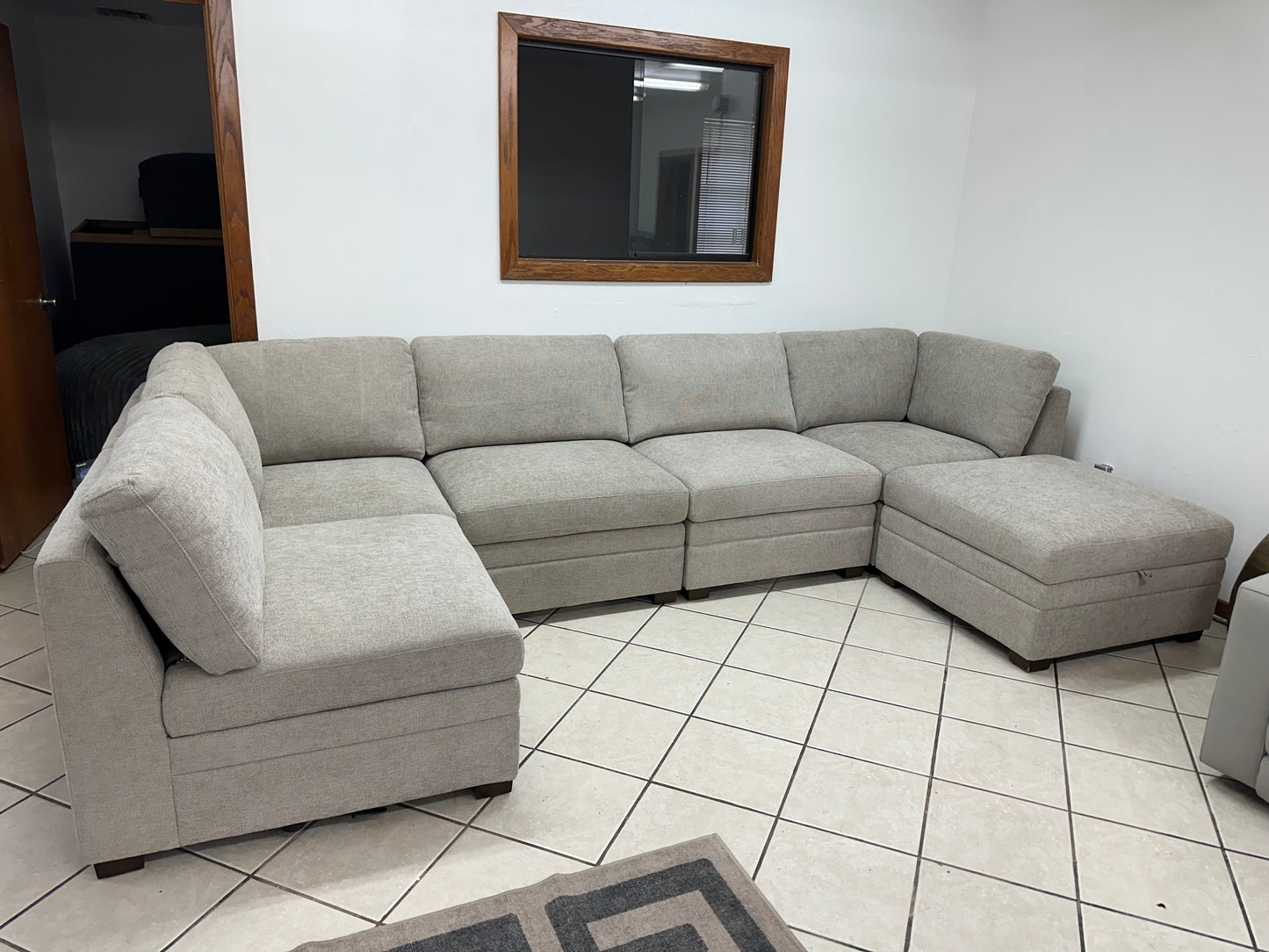 Modular 6 Piece Sectional with Storage Ottoman