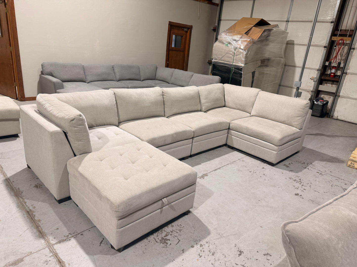 Modular 6 Piece Sectional with Storage Ottoman