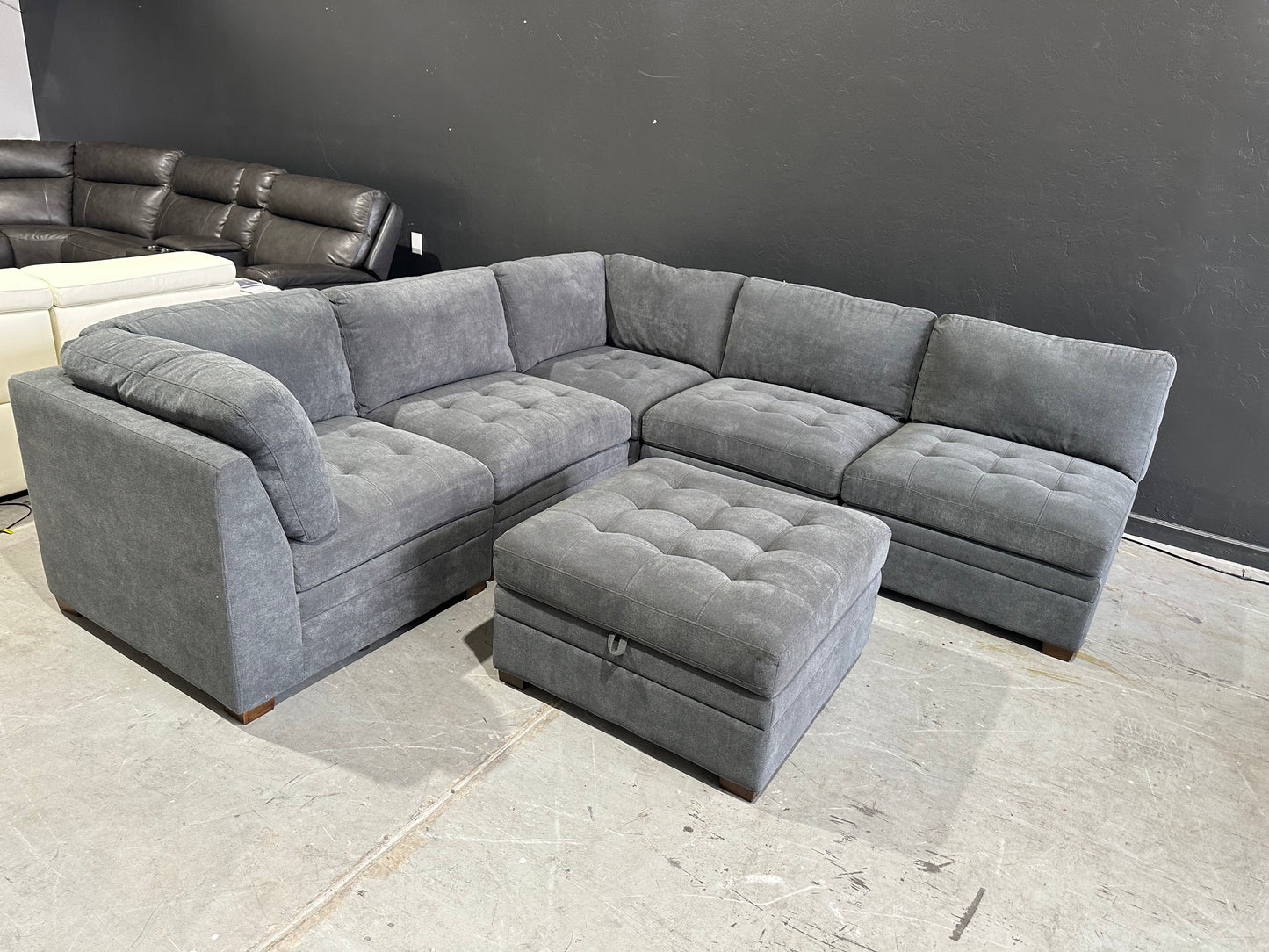 Modular 6 Piece Sectional with Storage Ottoman